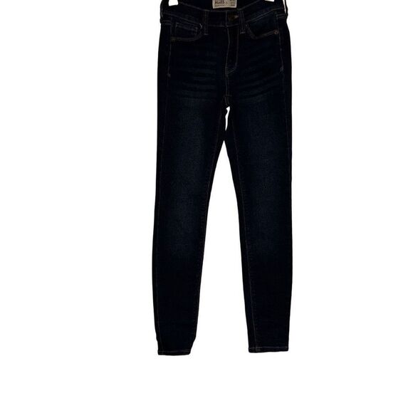 Mudd Juniors Size 0 Blue Mid Rise Dark Wash Skinny Stretchy Denim Jeans - Picture 1 of 8